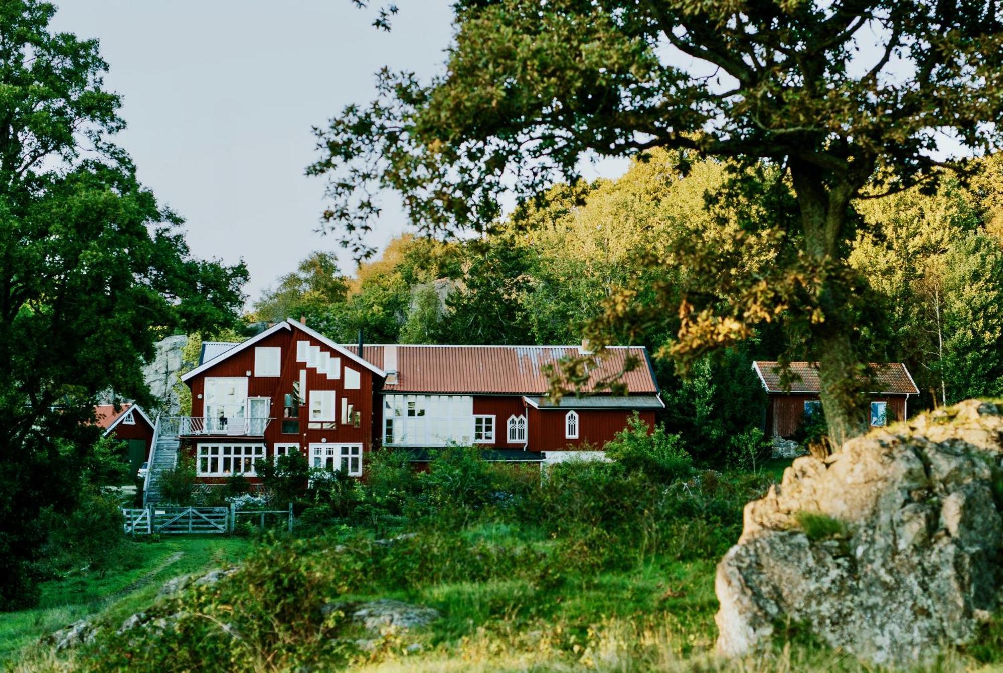 Summer Bnb Kaerlingesund Retreat Center Bed & Breakfast Uddevalla Exterior photo